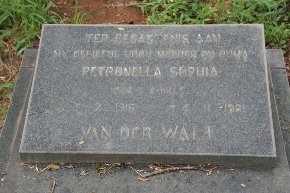 WALT Petronella Sophia, van der 191?-1981