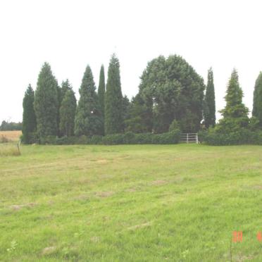 North West, BRITS district, Skeerpoort, Bultfontein 475, farm cemetery_1