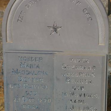 BEKKER Coenraad Jozephus 1889-1953 &amp; Maria Magdalena OLIVIER 1879-1970
