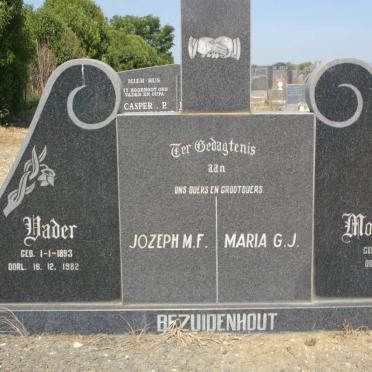 BEZUIDENHOUT Jozeph M.F. 1893-1982 &amp; Maria G.J. 1894-1972