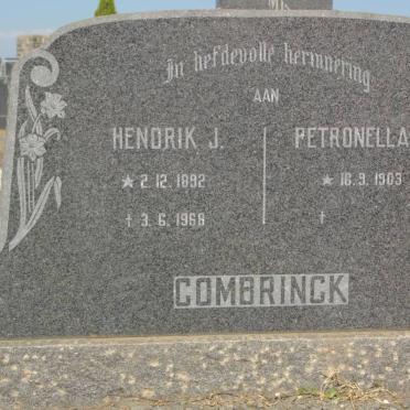 COMBRINCK Hendrik J. 1892-1968 &amp; Petronella W. 1903-