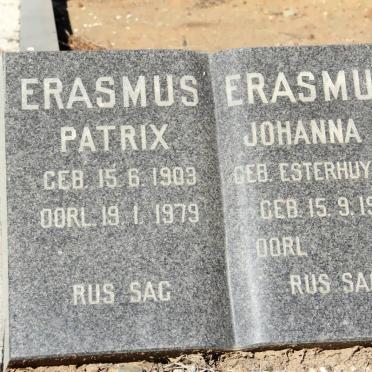 ERASMUS Patrix 1903-1979 &amp; Johanna M. ESTERHUYSEN 1917-
