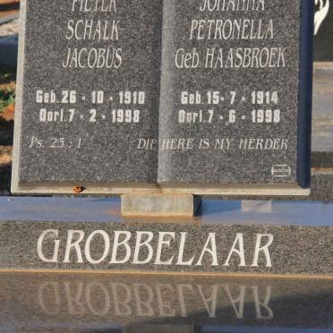 GROBBELAAR Pieter Schalk Jacobus 1910-1998 &amp; Johanna Petronella HAASBROEK 1914-1998