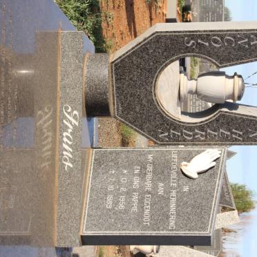 HEERDEN Francois, van 1956-1989