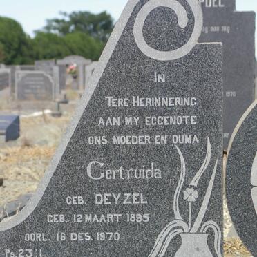 KNOESEN Gertruida nee DEYZEL 1895-1970