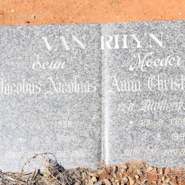 RHYN Anna Christina, van nee MOLLENTZE 1909-1999 :: VAN RHYN Jacobus Nicolaas 1938- ?