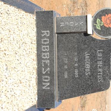 ROBBESON Willem Liefbertus Jacobus 1903-1961 &amp; Martha Susanna STRYDOM 1907-1982