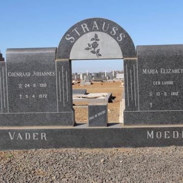 STRAUSS Coenraad Johannes 1910-1972 &amp; Maria Elizabeth LUBBE 1912-