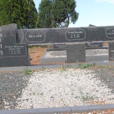 SMITH Petrus Benjamin 1928-2001 :: SMITH Petrus Benjamin 1950-1992 &amp; Loretta STEYN 1949- :: SMITH Pieter Johan 1982-1994
