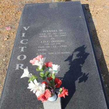 VICTOR Wessel W. 1941-2007 &amp; J.D.C. van ZYL 1944-