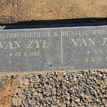 ZYL Pieter Frederick, van 1909- &amp; Hester Margaretha 1911-1976