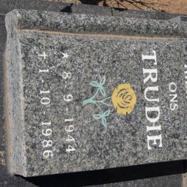 ? Trudie 1944-1986