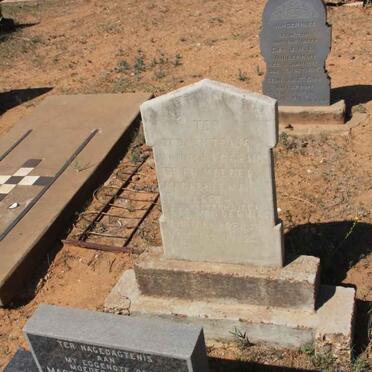 ESTERHUIZEN Magdelena Elizabeth nee v.d. WESTHUIZEN 1862-1937