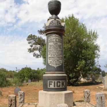 FICK Johannes Fuch 1862-1937 &amp; Johanna Francina PRETORIUS 1866-1926