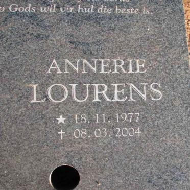 LOURENS Gert Hendrik 1949-2004 &amp; Annerie 1977-2004