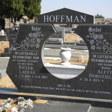 HOFFMAN Pieter Lafras 1919-1997 &amp; Aletta Dorothea F. 1920-