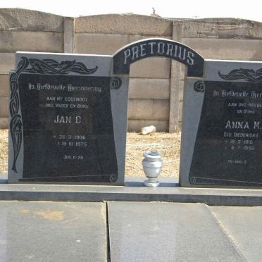 PRETORIUS Jan C. 1906-1975 &amp; Anna M. DIEDERICKS 1910-1995