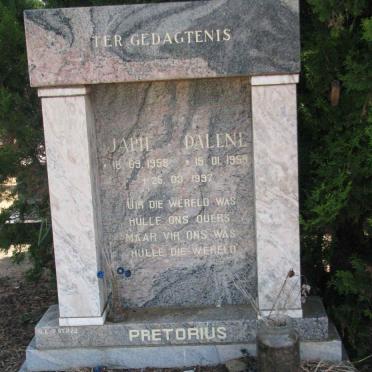 PRETORIUS Japie 1958-1997 &amp; Dalene 1959-1997
