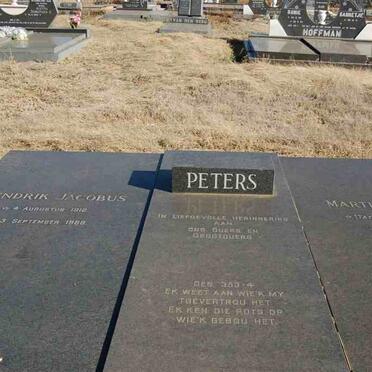 PETERS Hendrik Jacobus 1912-1988 &amp; Martha Louisa TAYLOR 1911-1989