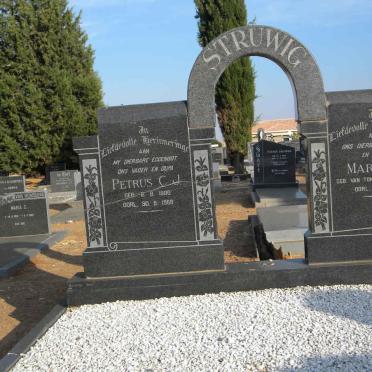 STRUWIG Petrus C.J. 1890-1968 &amp; Maria E. VAN TONDER 1899-1995