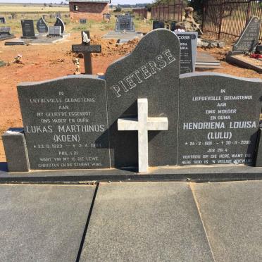 PIETERSE Lukas Marthinus 1923-1994 &amp; Hendriena Louisa 1931-2009