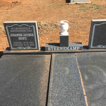 STEENEKAMP Johannes Jacobus 1924-2008