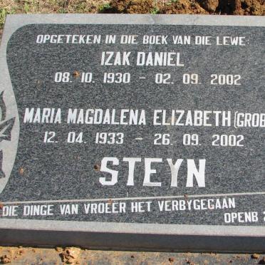 STEYN Izak Daniel 1930-2002 &amp; Maria Magdalena Elizabeth GROBLER 1933-2002