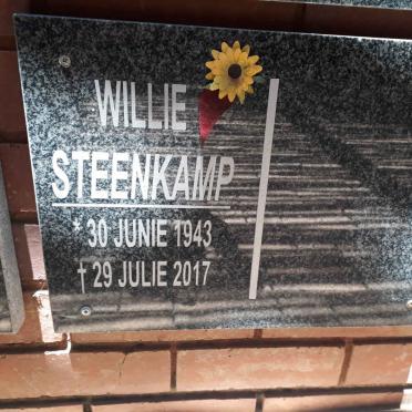 STEENKAMP Willie 1943-2017