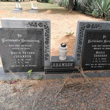 A - Surnames :: Vanne - A