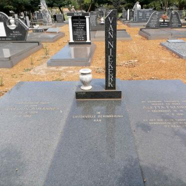 NIEKERK Cornelius Johannes, van 1924-1993 &amp; Aletta Fredrika BARNARD 1924-1991