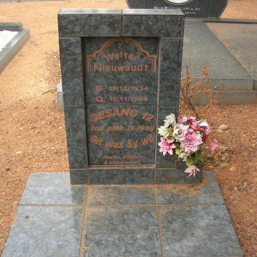NIEUWOUDT Walter 1934-1998