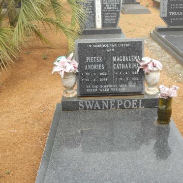 SWANEPOEL Pieter Andries 1932-2004 &amp; Magdalena Catharina 1935-2013