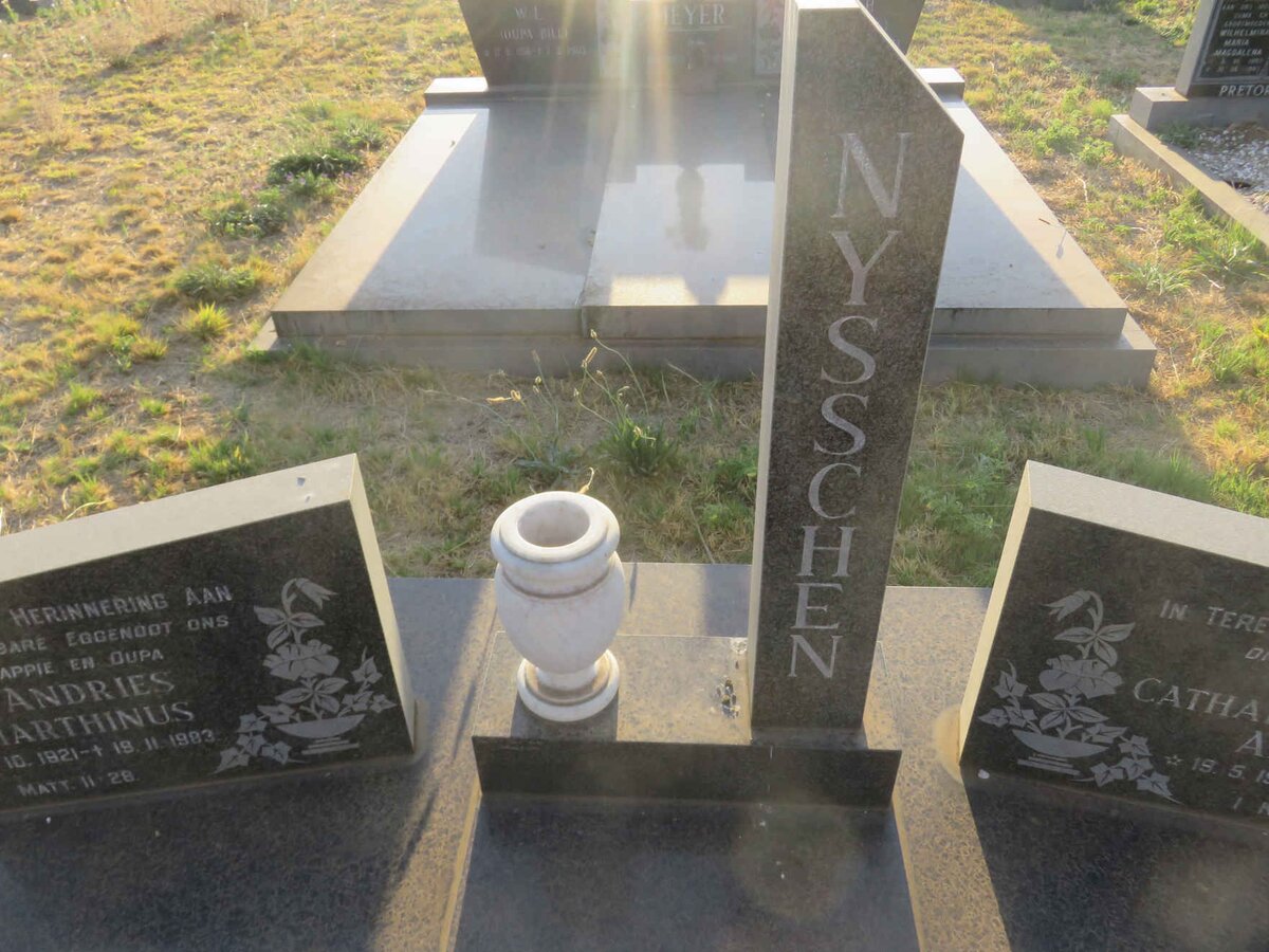 NYSSCHEN Andries Marthinus 1921-1983 &amp; Catharina Maria Aletta 1910-2000