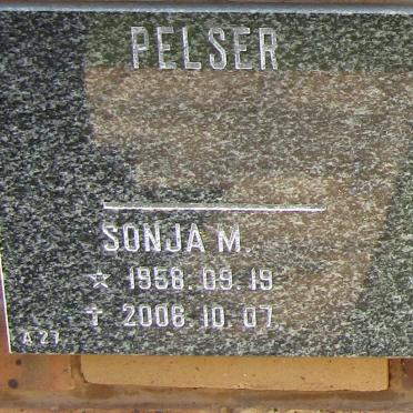 PELSER Sonja M. 1958-2006