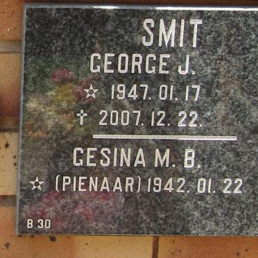 SMIT George J. 1947-2007 &amp; Gesina M.B. PIENAAR 1942-