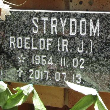 STRYDOM R.J. 1954-2017
