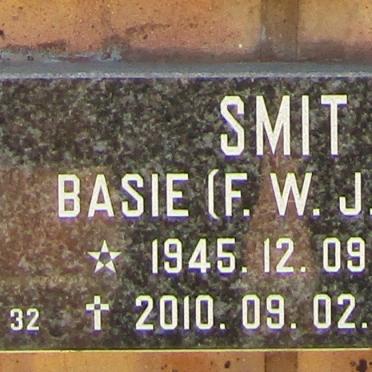 SMIT F.W.J. 1945-2010