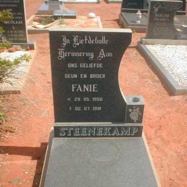 STEENEKAMP Fanie 1956-1991