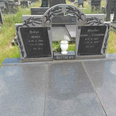 MATTHEWS Henry 1910-1980 &amp; Levina Catharina 1913-1974