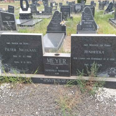 MEYER Pieter Nicolaas 1900-1973 &amp; Hendrieka JANSE VAN RENSBURG 1906-1974