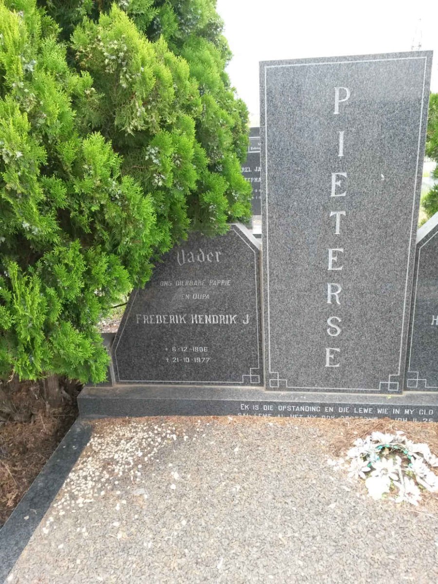 PIETERSE Frederik Hendrik J. 1906-1977 &amp; Heiletjie Maria M. LOUW 1913-1977