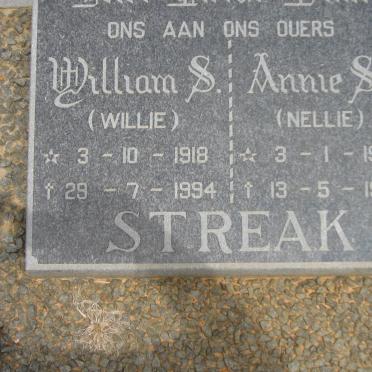 STREAK William S. 1918-1994 &amp; Annie S.P. 1920-1994