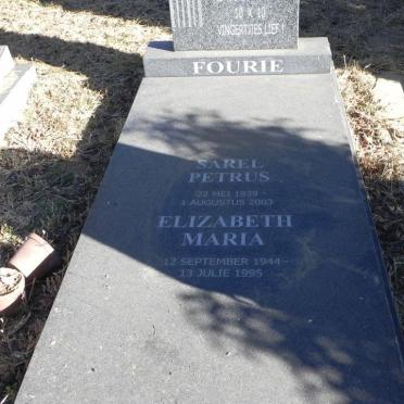 FOURIE Sarel Petrus 1939-2003 &amp; Elizabeth Maria 1944-1995
