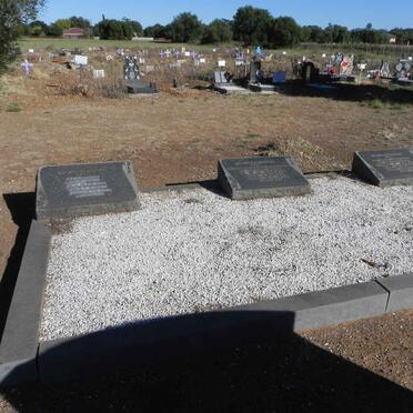 MARAIS H.G. 1887-1919 :: MARAIS Sarel F. 1894-1986 &amp; M.M.C. 1889-1976