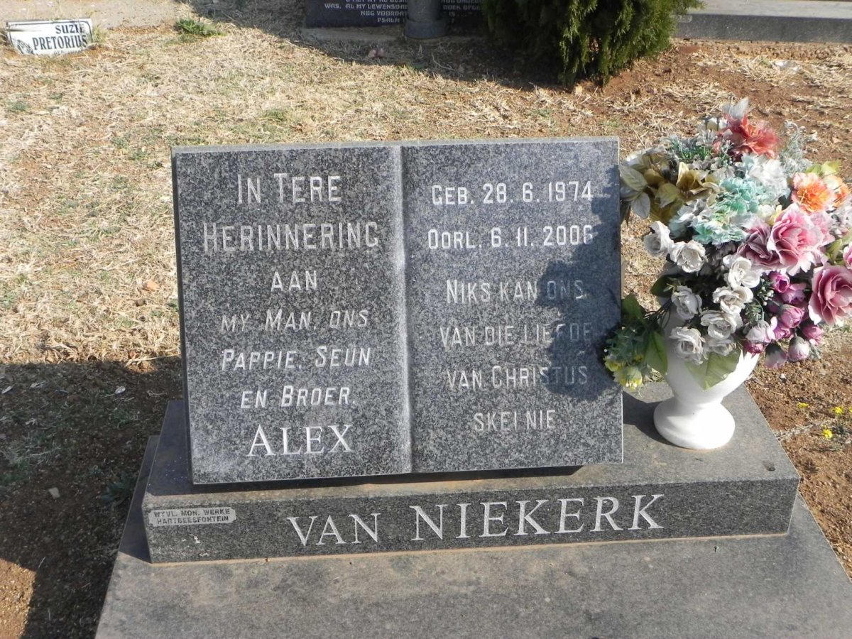 NIEKERK Alex, van 1974-2006