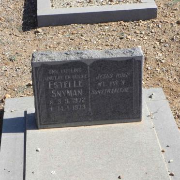 SNYMAN Estelle 1972-1973