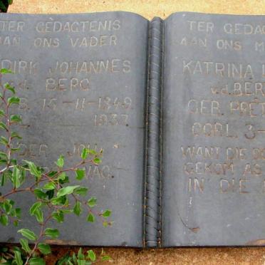 BERG Dirk Johannes, v.d. 1849-1937 &amp; Katrina Lowiza PRETORIUS -1905