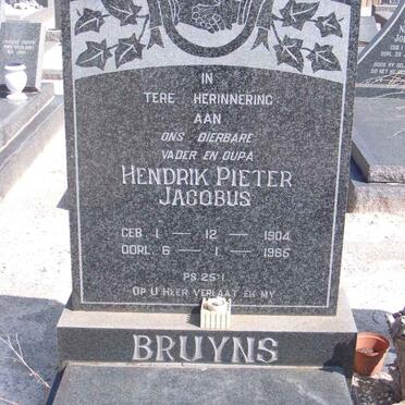 BRUYNS Hendrik Pieter Jacobus 1904-1965 &amp; Gertruida Maria Petronella Jansen van VUUREN 1902-1961