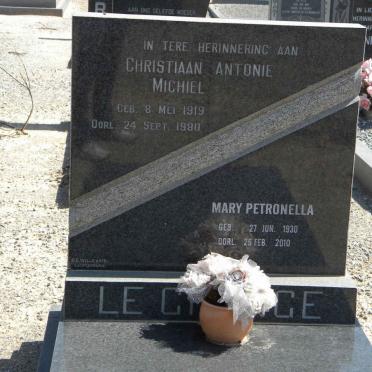 GRANGE Christiaan Antonie Michiel, le 1919-1980 &amp; Mary Petronella 1930-2010