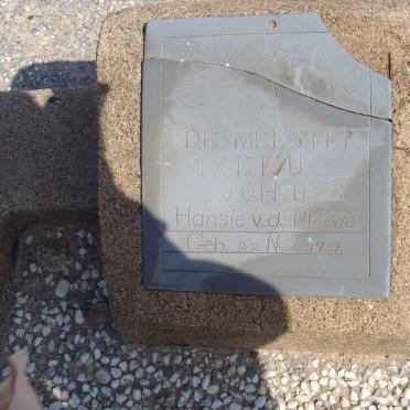 MERWE Hansie, van der 1937-